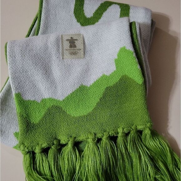 Vancouver 2010 Olympic Scarf - Picture 1 of 8